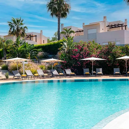 Hibiscus Gardens 4*